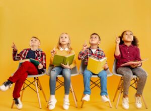 Solmen va Essern Neceasi での Angleso Grammatica