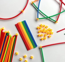 チューブ ブロック ビルディングブロック 組み立て おもちゃ 知育玩具 室内で遊べる遊具 グッドトイ ストロー 積み木 女の子 男の子 プレゼント 立体空間 子供(200ピース)